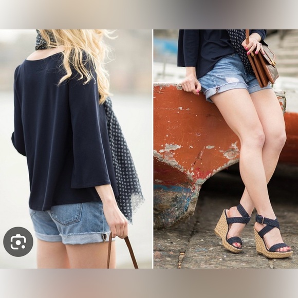 Stuart Weitzman Alex Ankle Wrap Wedge Sandals Black size 7 comfort & elegant. - Picture 2 of 10